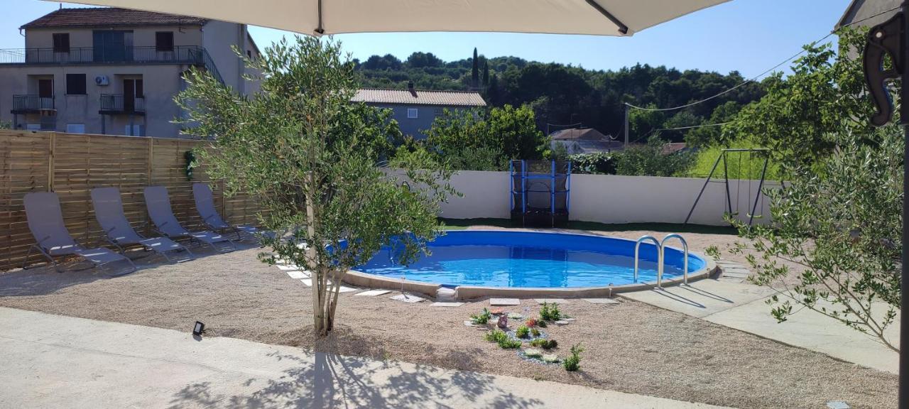 Apartments Villa Mihaela Banj Buitenkant foto